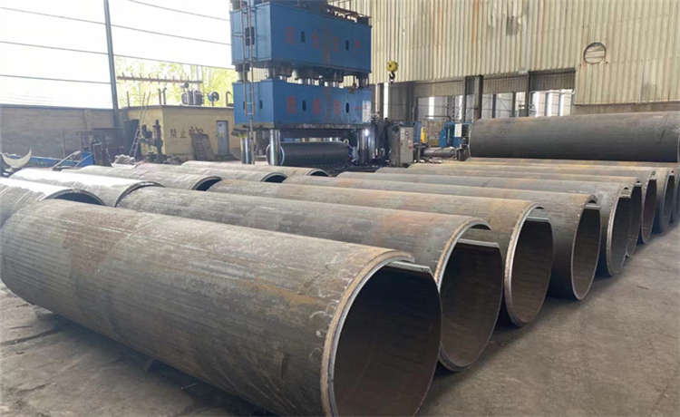 dn2500螺旋管，佛山鋼材場(chǎng)1900mm螺旋焊管，325-10mm螺旋管，鋼材場(chǎng)Q355B螺旋鋼管