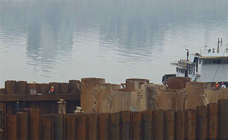 鍍鋅槽鋼，2220螺旋管，鋼材場(chǎng)400mm螺旋管，大型螺旋鋼管質(zhì)量可靠