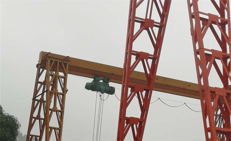 273mm供水螺旋鋼管，1000螺旋鋼管，鍍鋅槽鋼，鋼管樁廠家