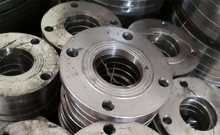 2500 工字鋼現(xiàn)貨銷售，清遠610螺旋焊管，2020螺旋管，800鎖扣螺旋管