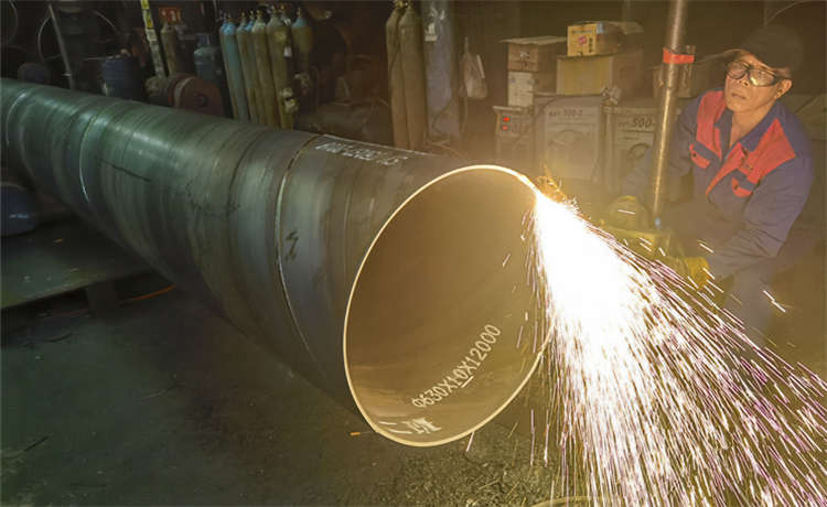 630給水螺旋管，711mm螺旋鋼管，知名鋼管生產(chǎn)廠家，鋼材場焊管廠