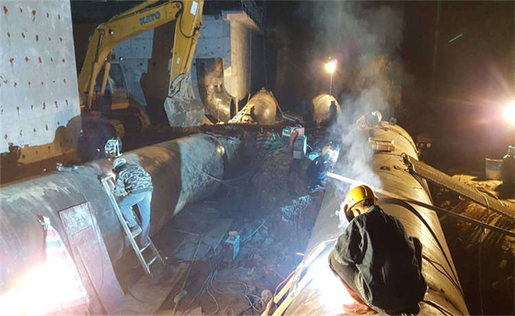 1000-10-12-14-16-18-20mm鋼立柱，2620mm鋼護(hù)筒，1920-10-12-14-16mm螺旋鋼管，1000螺旋鋼管