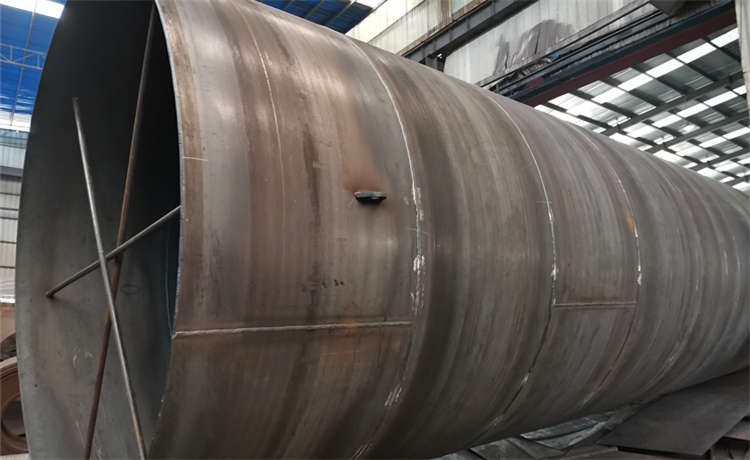 2600mm螺旋鋼管，D2420mm螺旋管，排水防腐鋼管廠家，鋼材場鋼板卷管加工廠