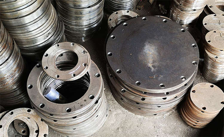 3420 724mm螺旋鋼管，清遠(yuǎn)711mm螺旋焊管，dn1000mm螺旋鋼管，鋼材場打樁螺旋鋼管